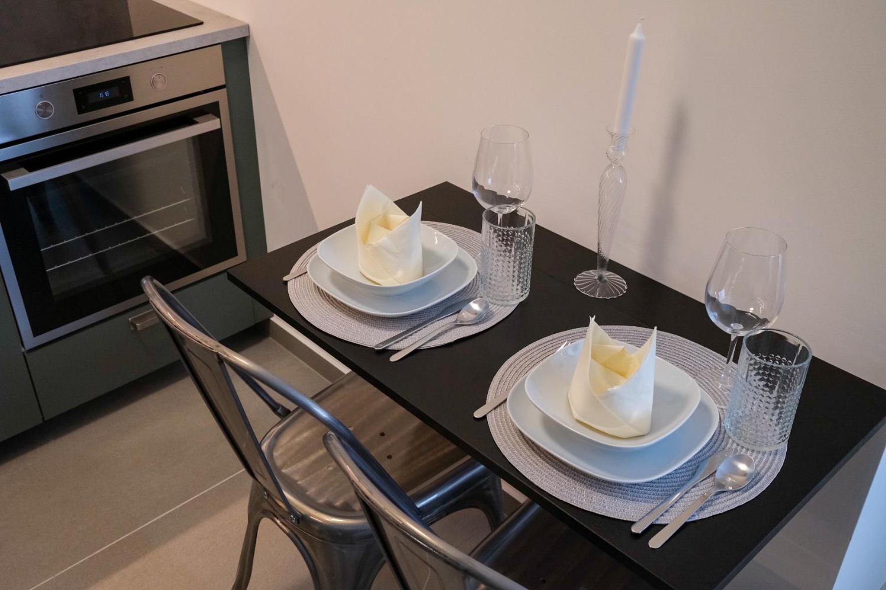 Cityscape Apartment ~ Ac/Indoor Parking/Balcony — Photos 2